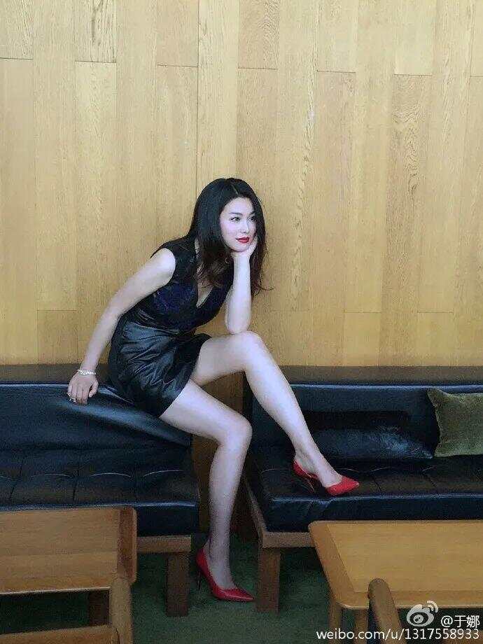 44岁女演员于娜回应容貌变化过大：会全力以赴减肥-第3张图片