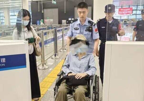 危急时刻，他们开启开辟“生命绿色通道”，获出入境旅客点赞-第1张图片