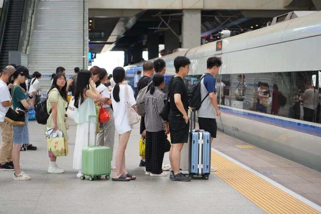 今日起，铁路部门优化学生预约购票服务，开车前第20天可预约-第1张图片