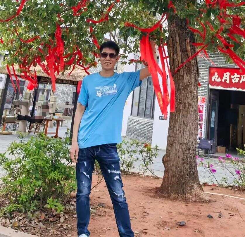 一家三口赶海遭天气突变，1人失踪1人进ICU-第1张图片