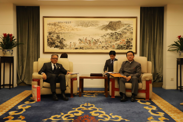外交部亚洲司负责人就日本政要参拜靖国神社向日方提出严正交涉-第1张图片