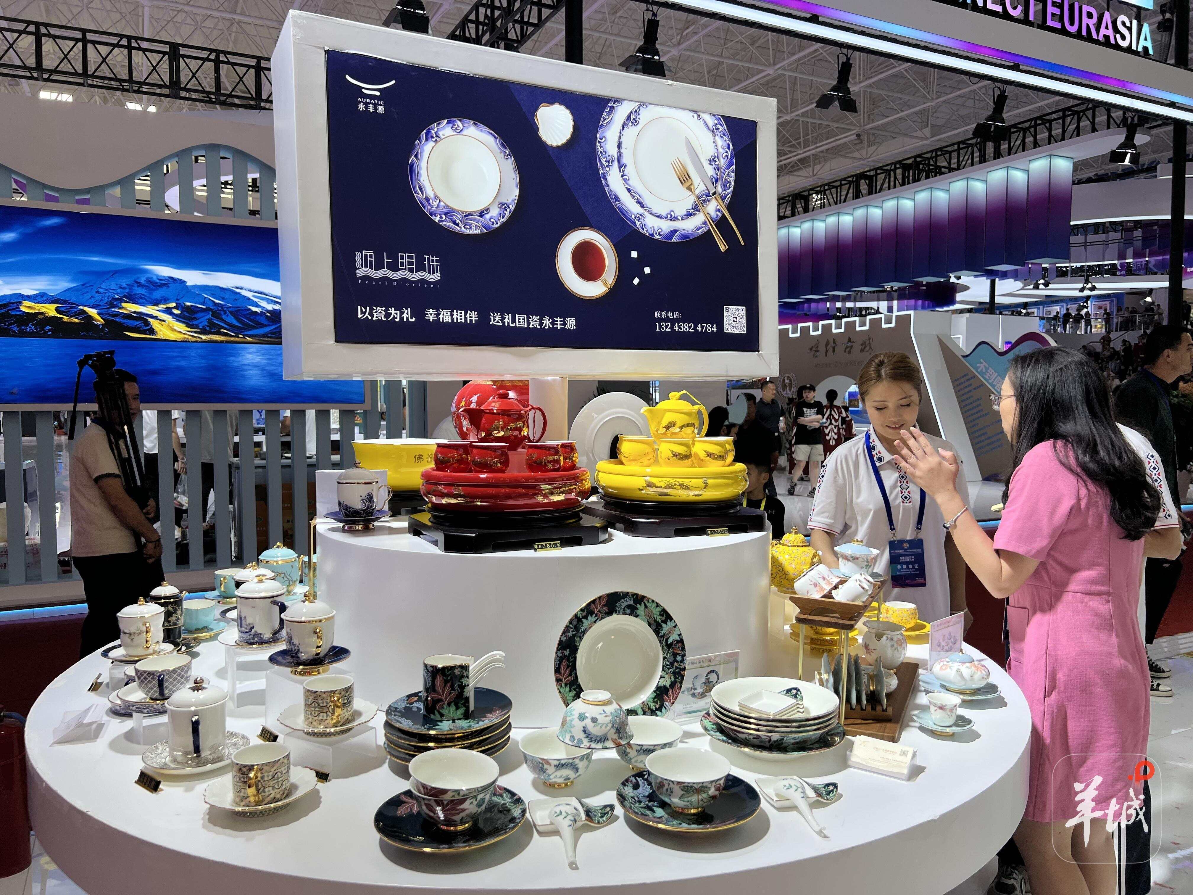 广东经贸代表团“亮相”喀交会，展现粤喀协作及广东产业特色-第1张图片