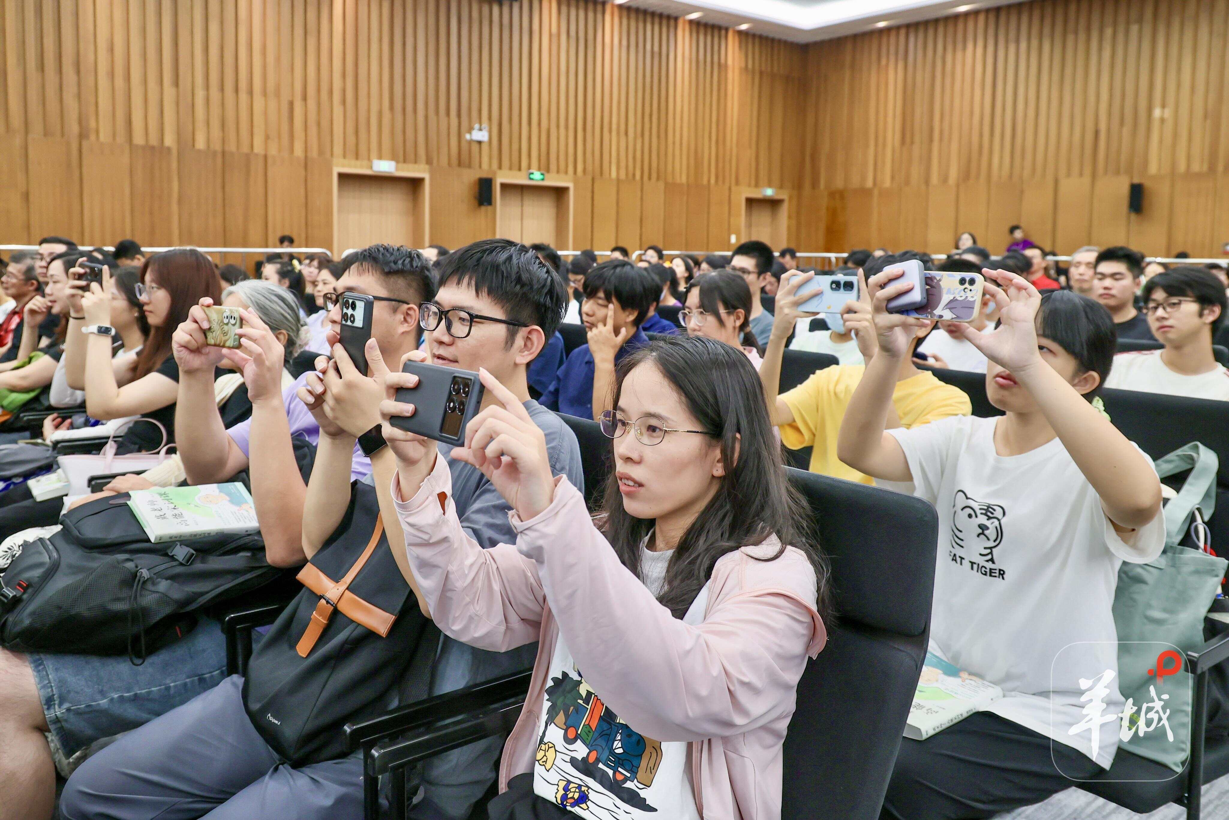 戴建业：“国民教授”解读宋词风情与风韵 | 书香名家-第3张图片
