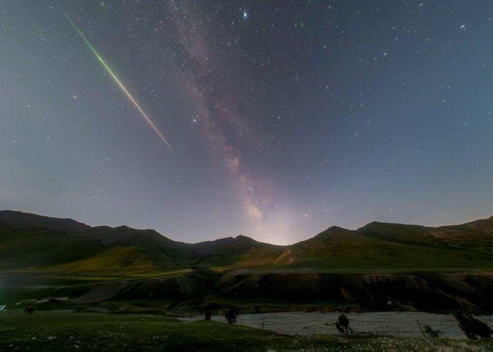 明日，九月英仙座ε流星雨将迎来极大！-第1张图片