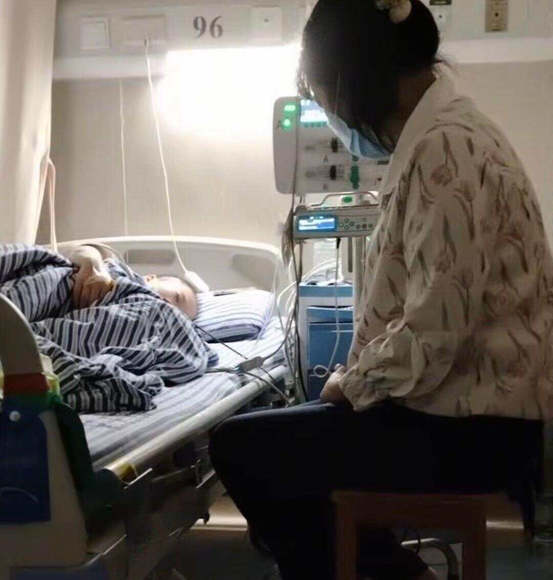 21岁女生确诊白血病4个多月后离世，身上曾出现莫名瘀青，医生提醒→-第4张图片